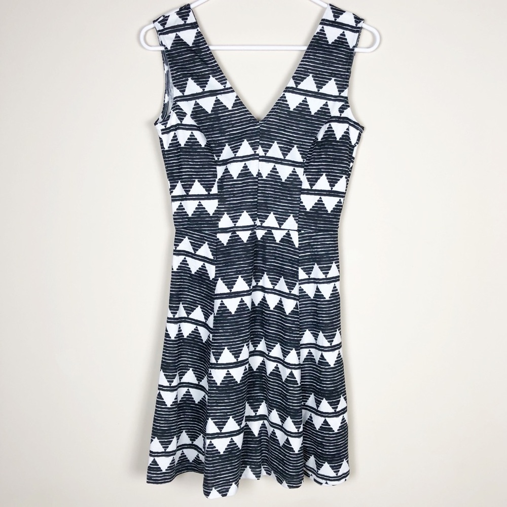 H&M Triangle Print Black & White Sleeveless Dress
